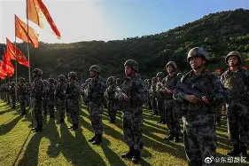 天博体育平台- 500w远射探照灯 